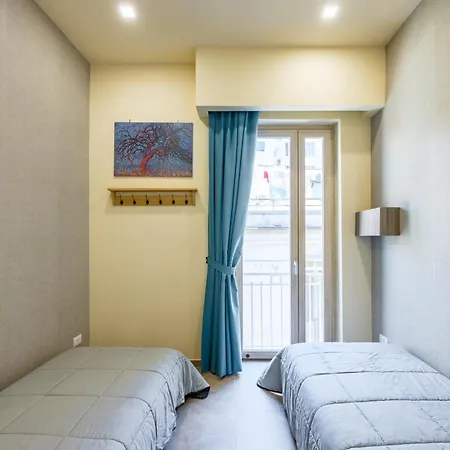 Rega 37 * Napoli